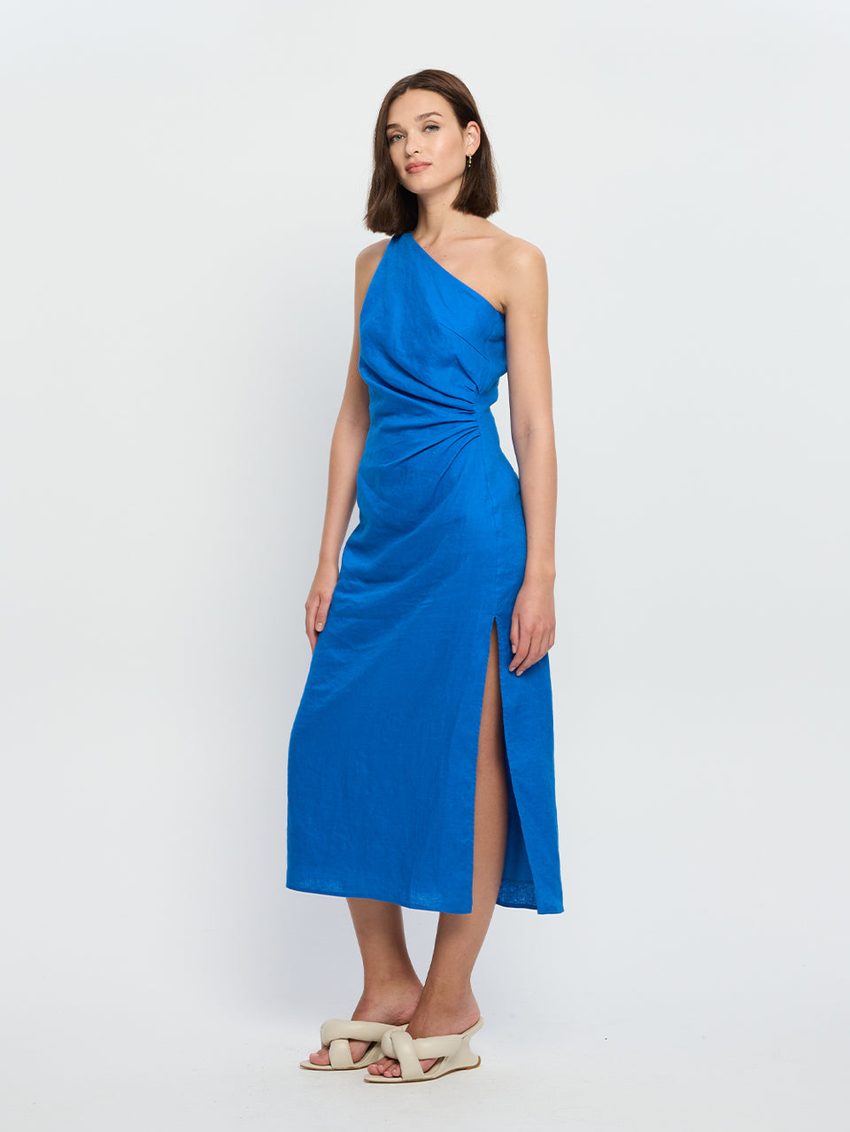 Addison Midi Dress Cobalt KIVARI | Model wears blue midi dress side view