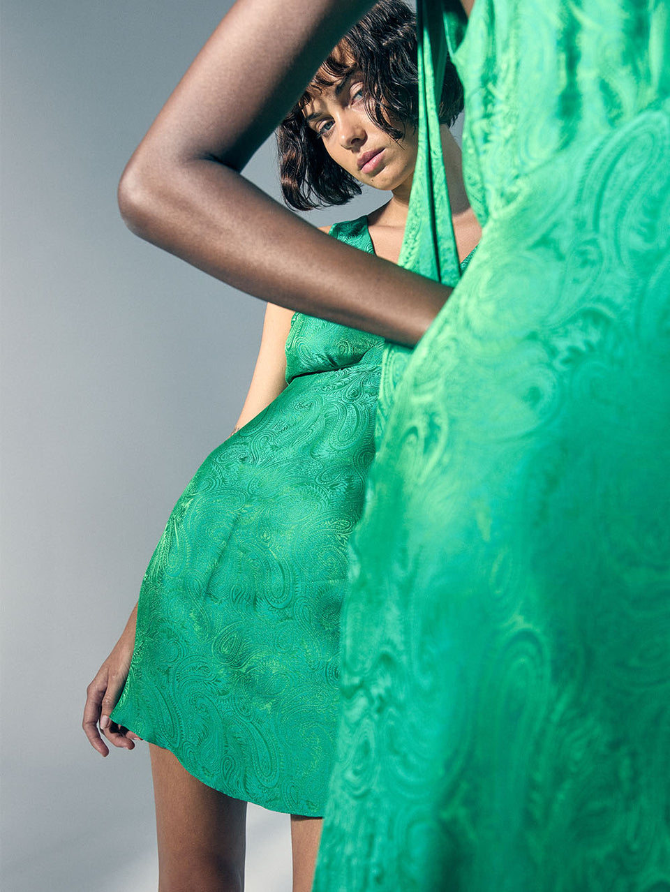 Adriana Mini Dress KIVARI | Emerald green mini dress