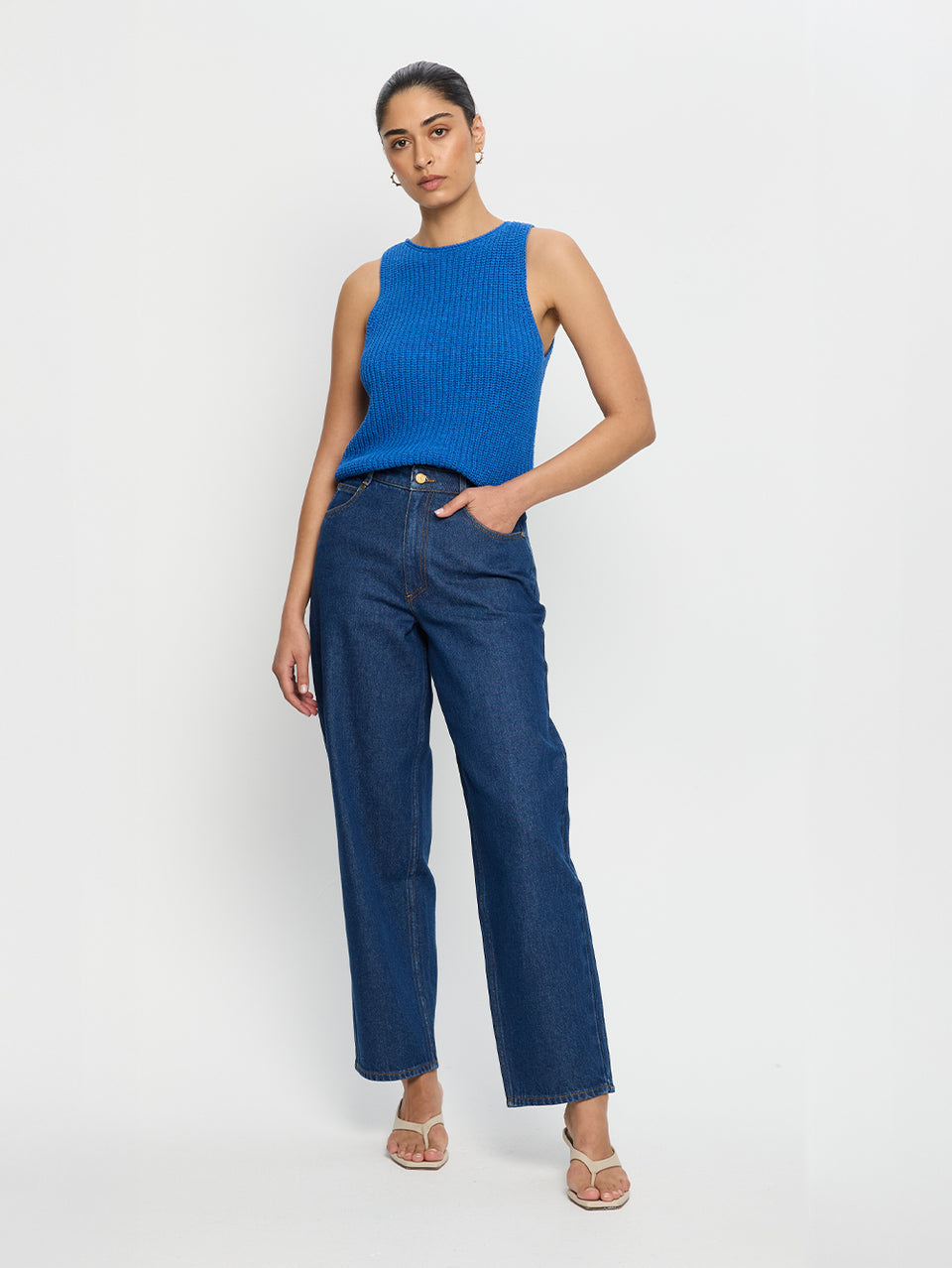 Evita-Denim-Barrel-Jean-06