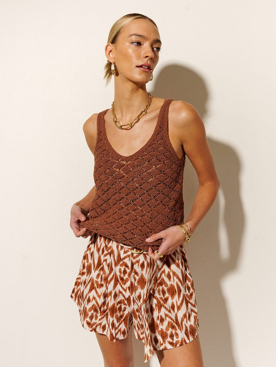 Irie Crochet Cami KIVARI | Model wears brown crochet tank