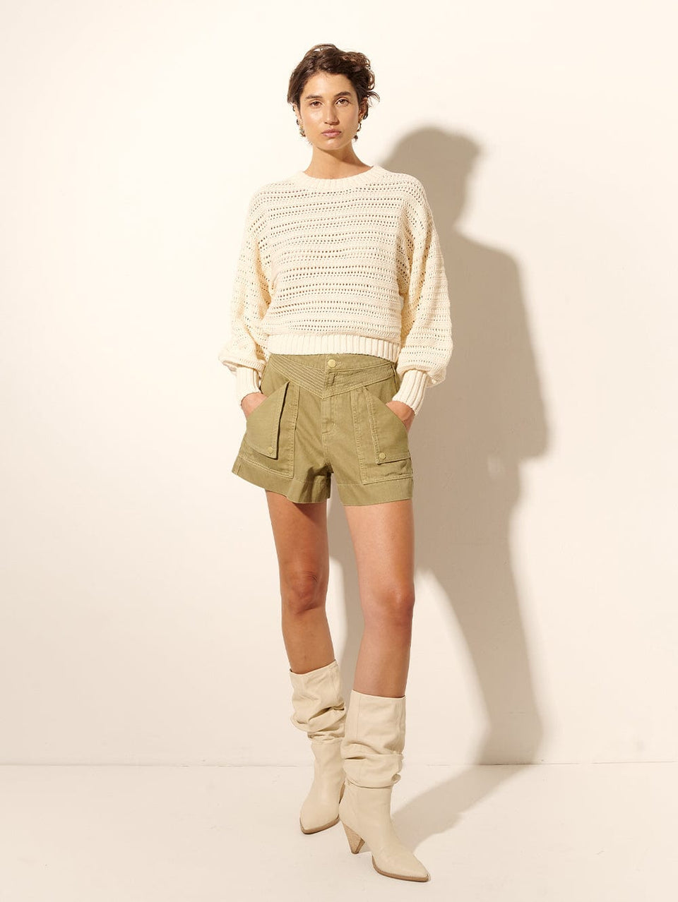 Pepe Knit Sweater Cream KIVARI | Model wears cream knit sweater