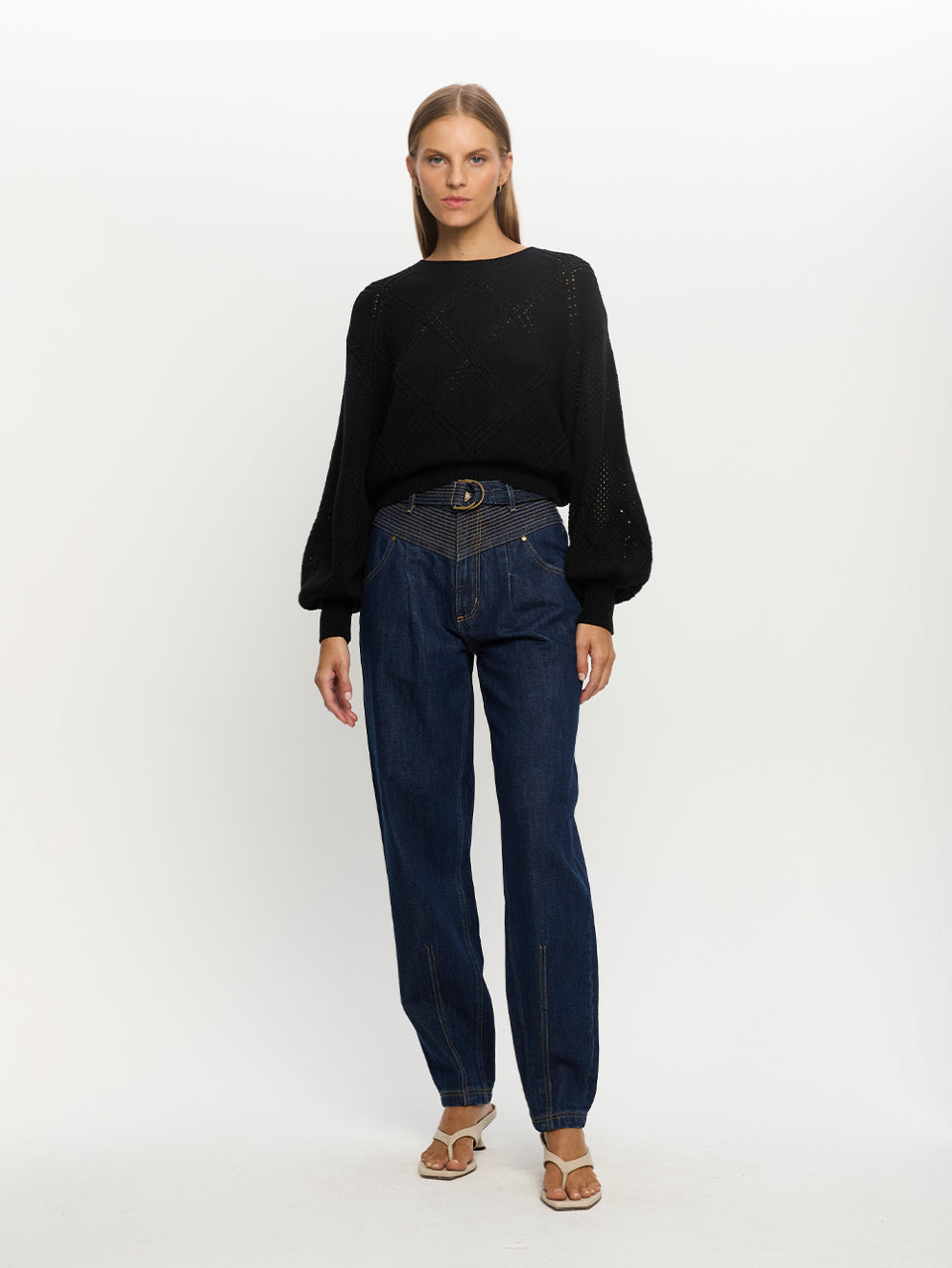 Samara Knit Top Black Front 01