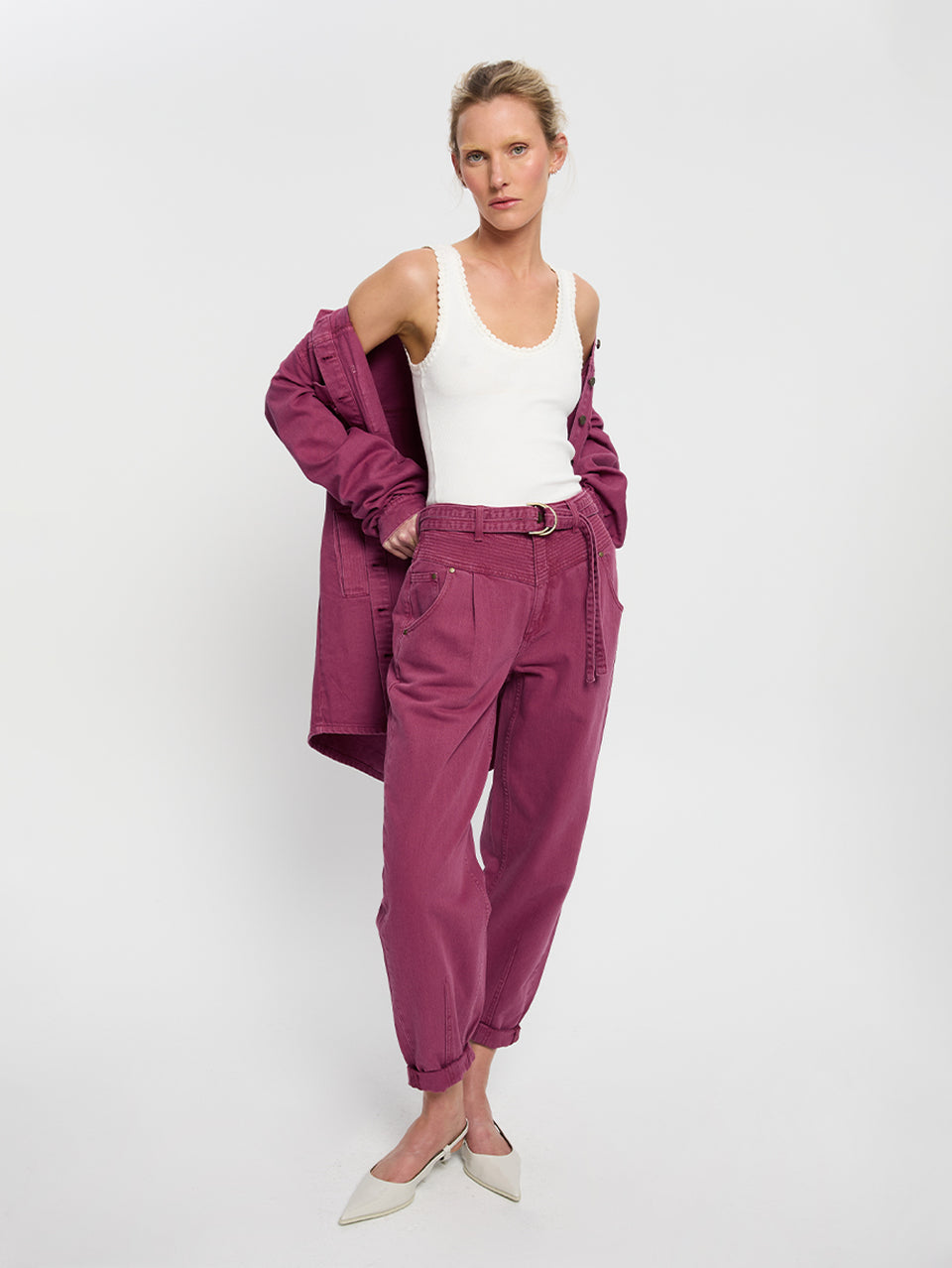 Adina Jean Burgundy KIVARI | Model wears purple jean