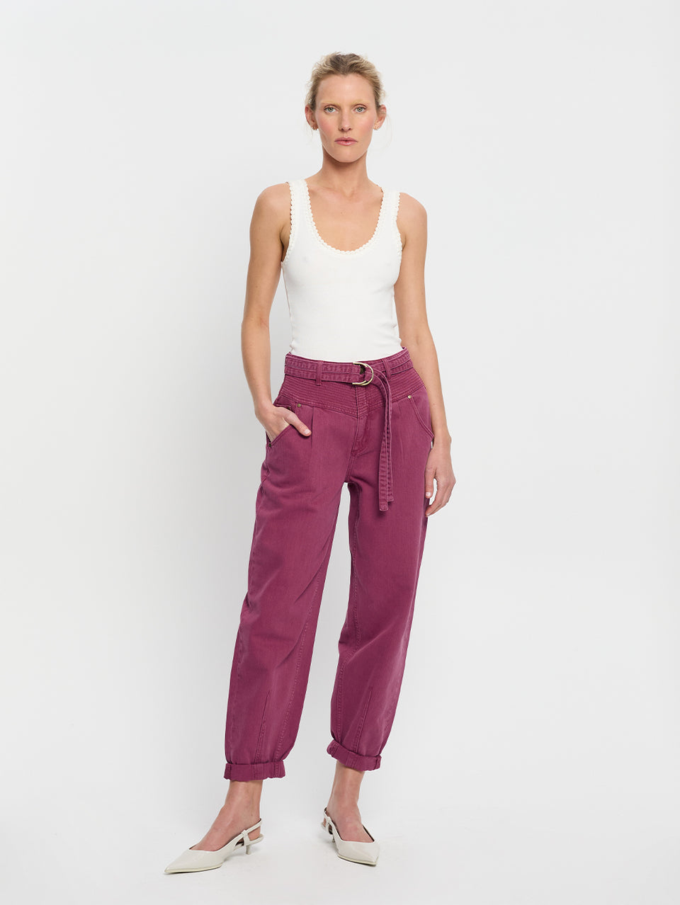 Adina Jean Burgundy KIVARI | Model wears purple jean