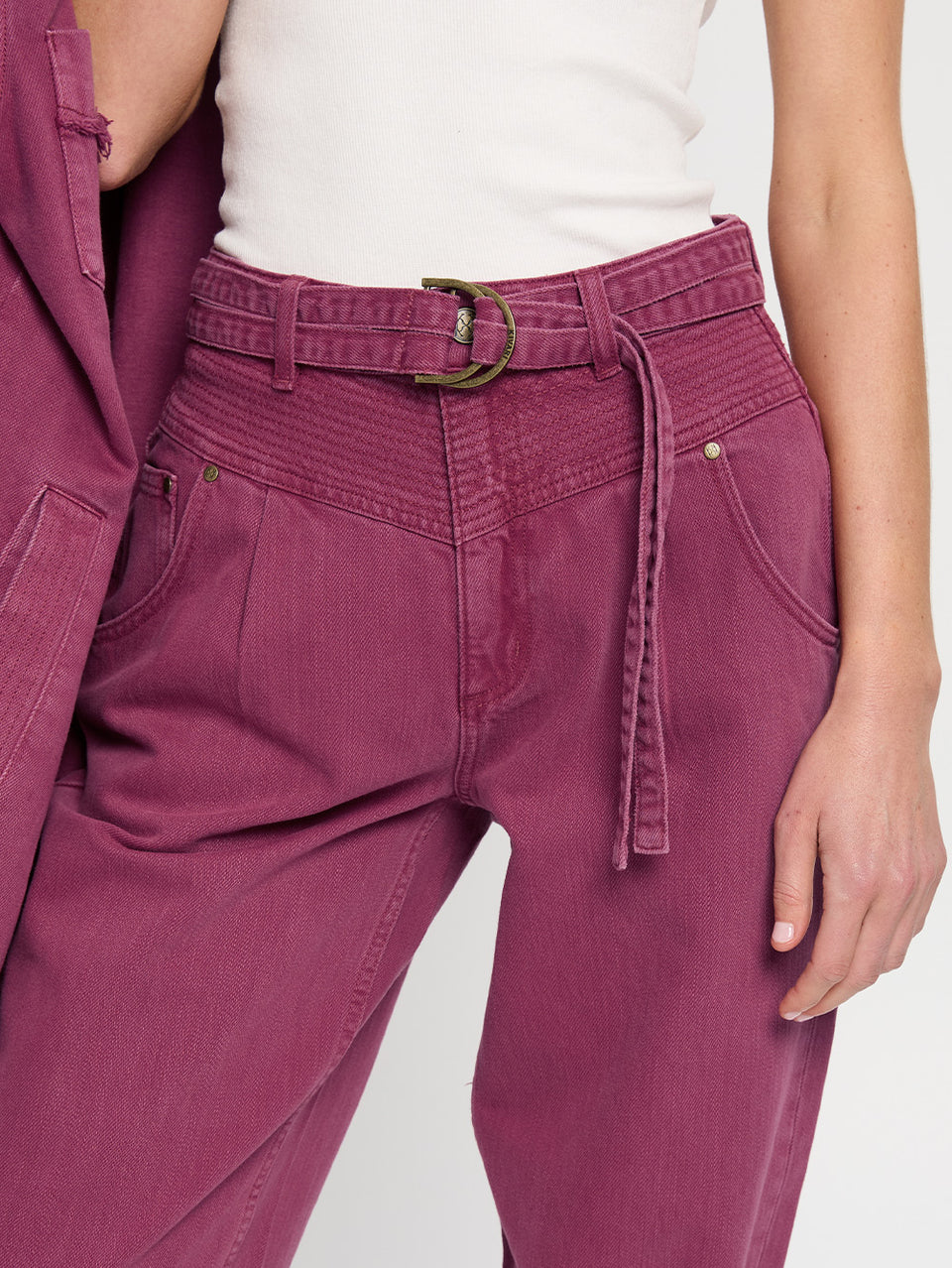 Adina Jean Burgundy KIVARI | Model wears purple jean close up