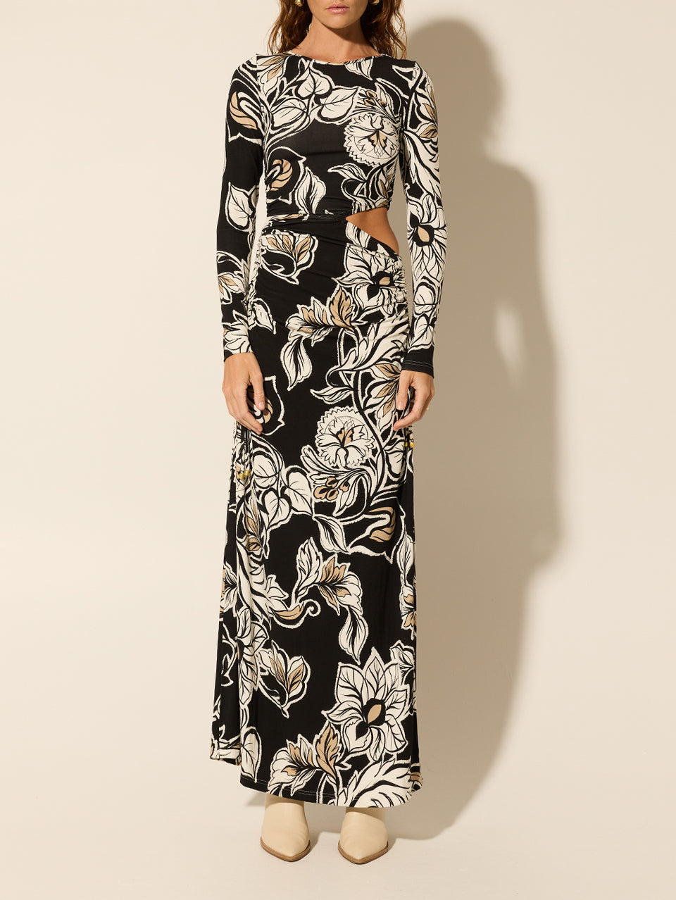 Alma Knit Maxi Dress KIVARI | Model wears black and white floral maxi dress