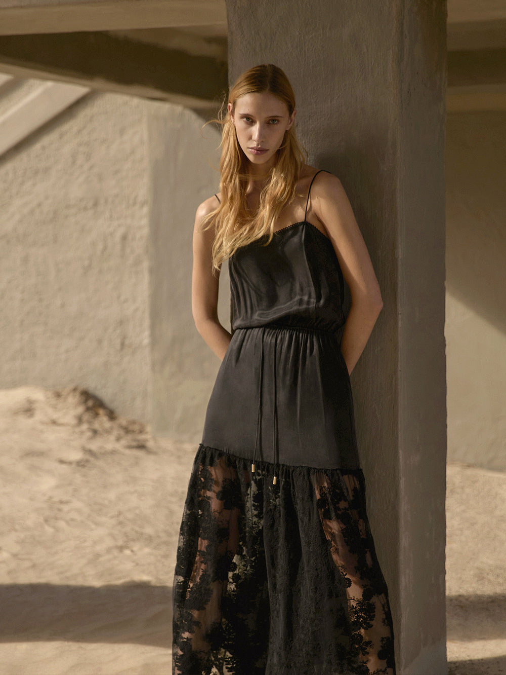 Blair Lace Maxi Dress - Black | Black Lace Maxi Dress – KIVARI