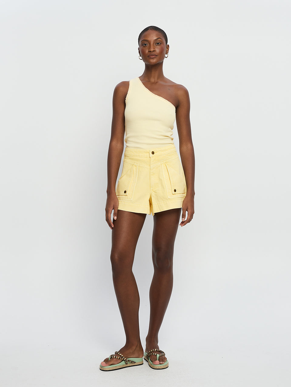 Celene Short Butter KIVARI | Model wears yellow denim shorts