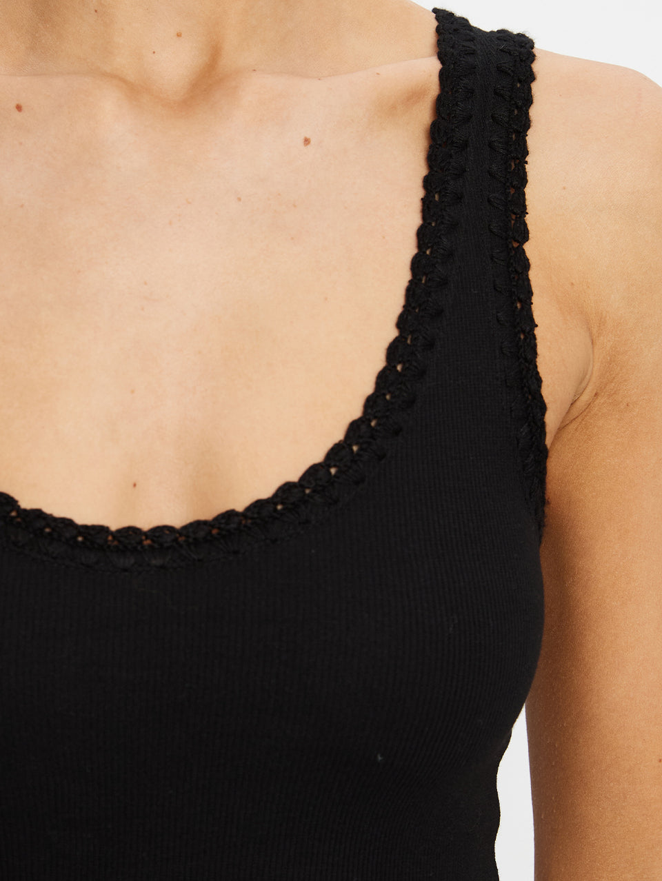 Tallulah Scoop Tank - Black