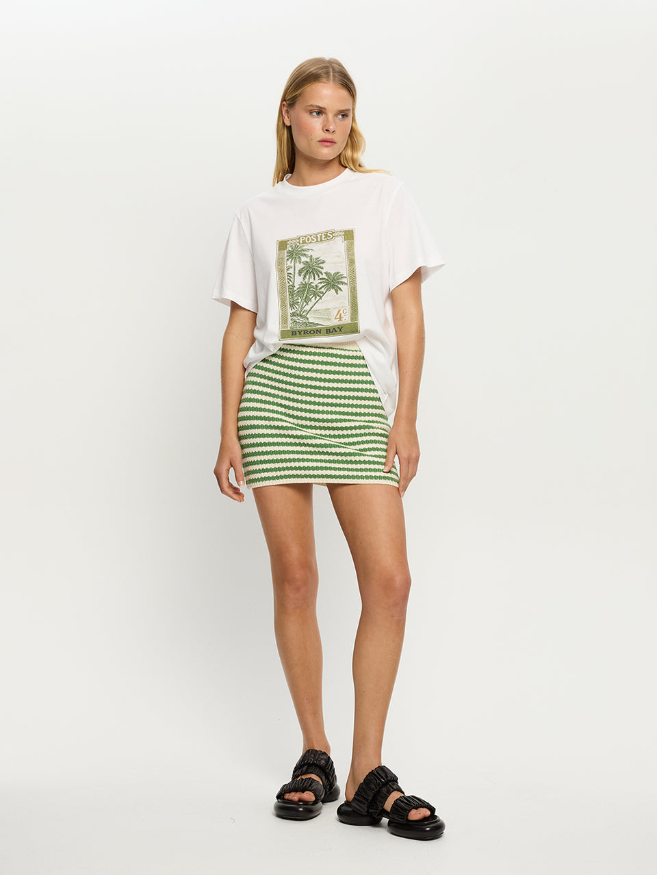 E55BYR-BYRON-BYRON-OVERSIZED-TEE-06