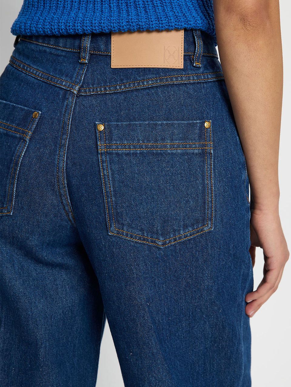 Evita-Denim-Barrel-Jean-04