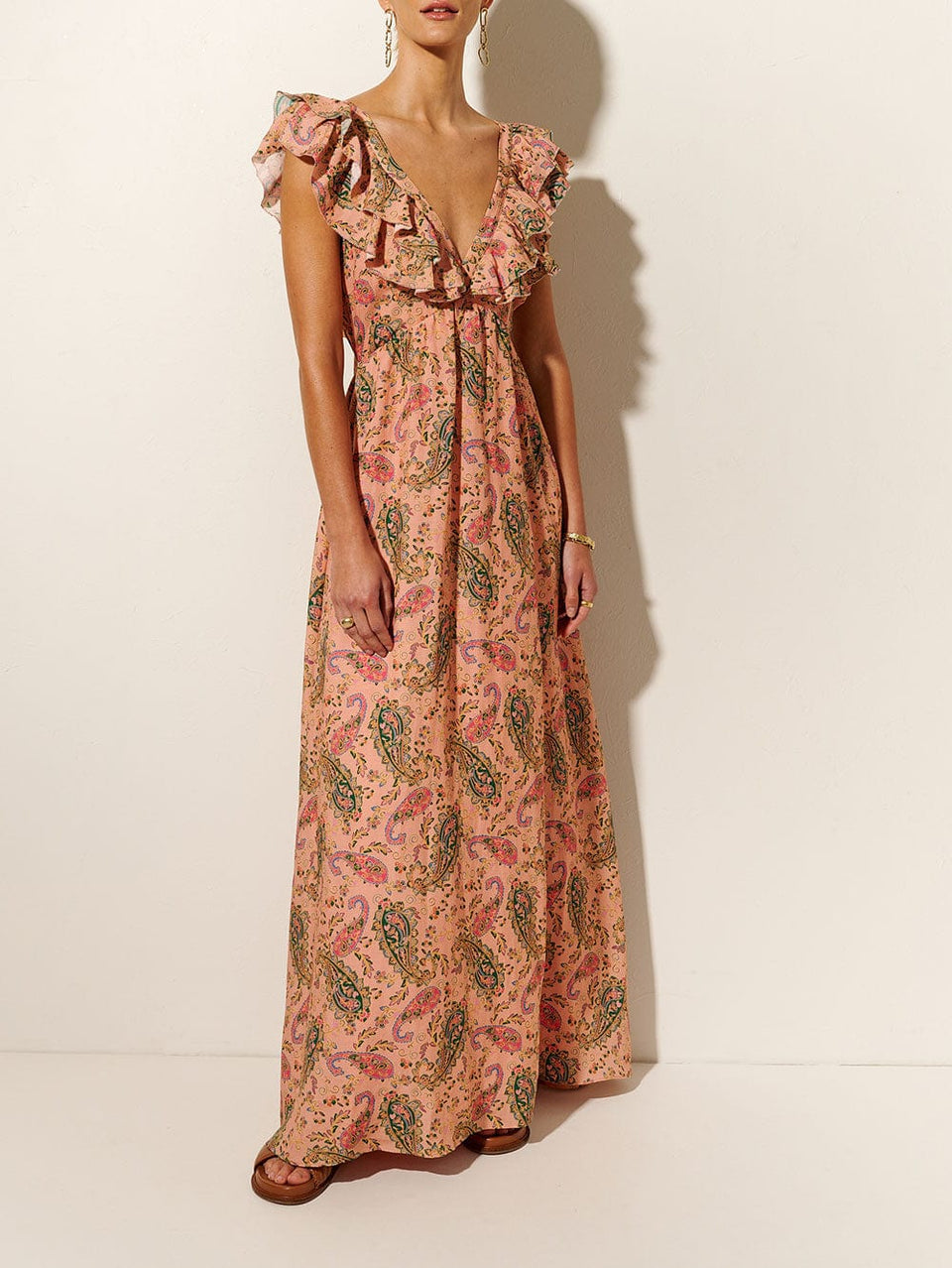 Isha Ruffle Maxi Dress KIVARI | Model wears ruffle pink paisley maxi dress 