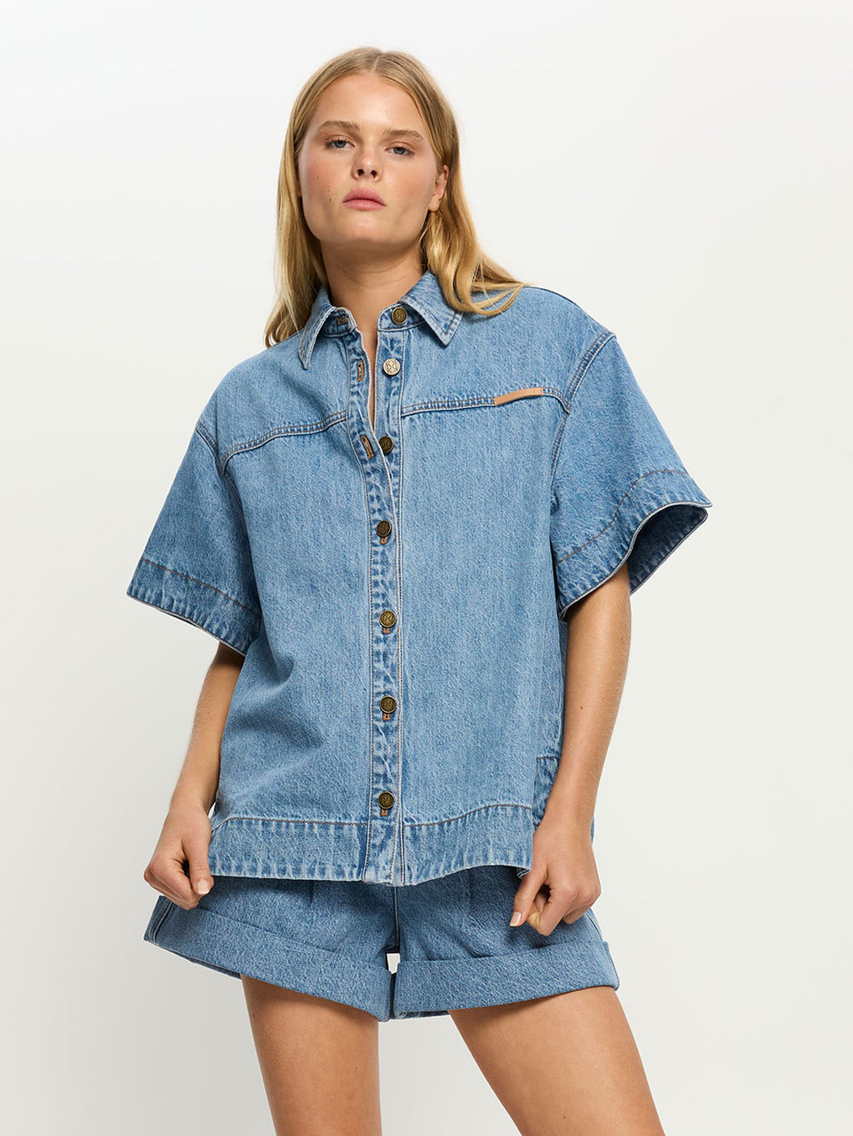 Marla-Denim-Shirt-StoneWash-06