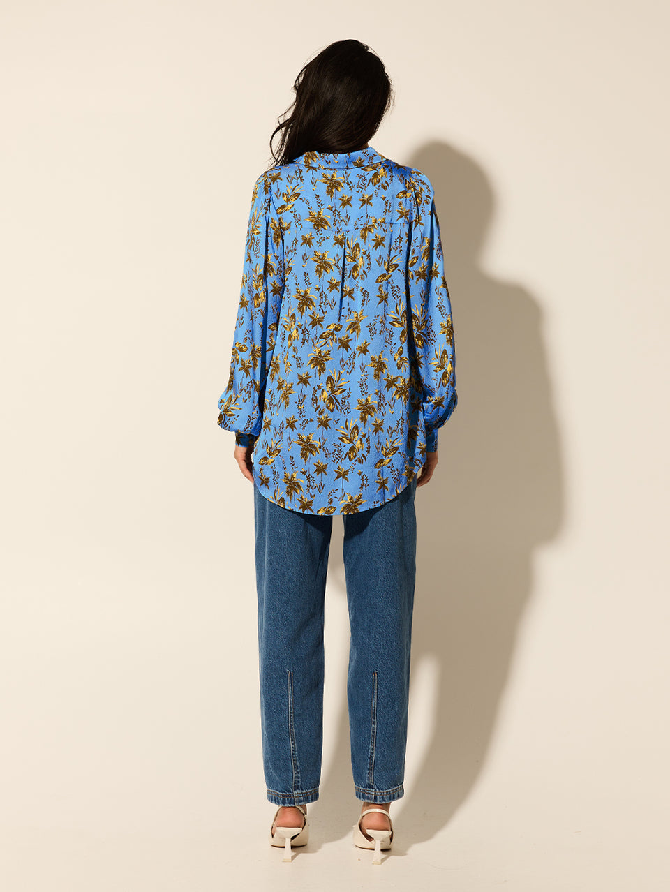Paola Shirt KIVARI | Model wears blue shirt back view