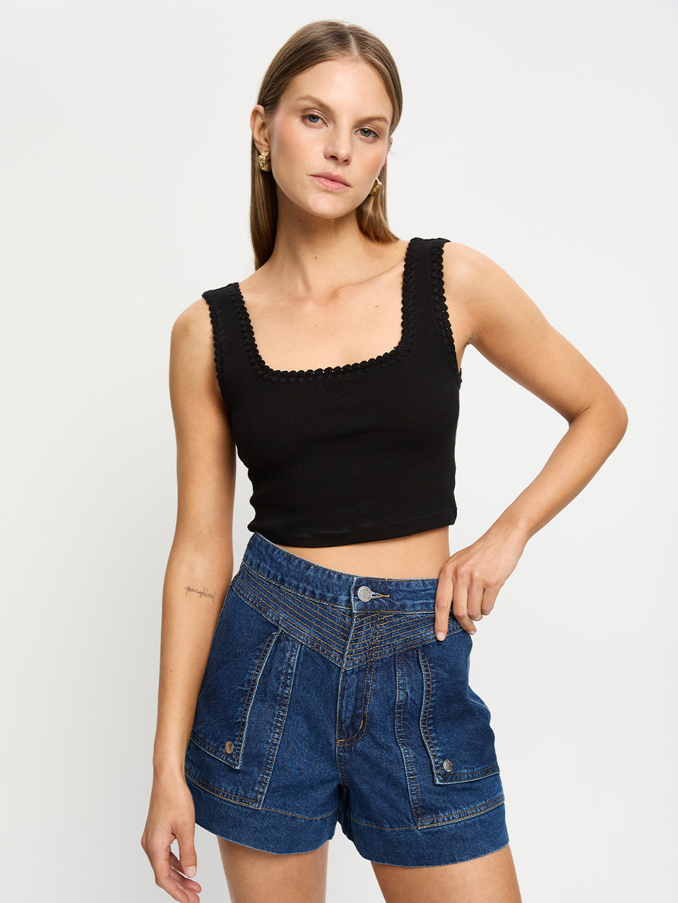 Tallulah Crop Tank Black KIVARI | Black crop tank top