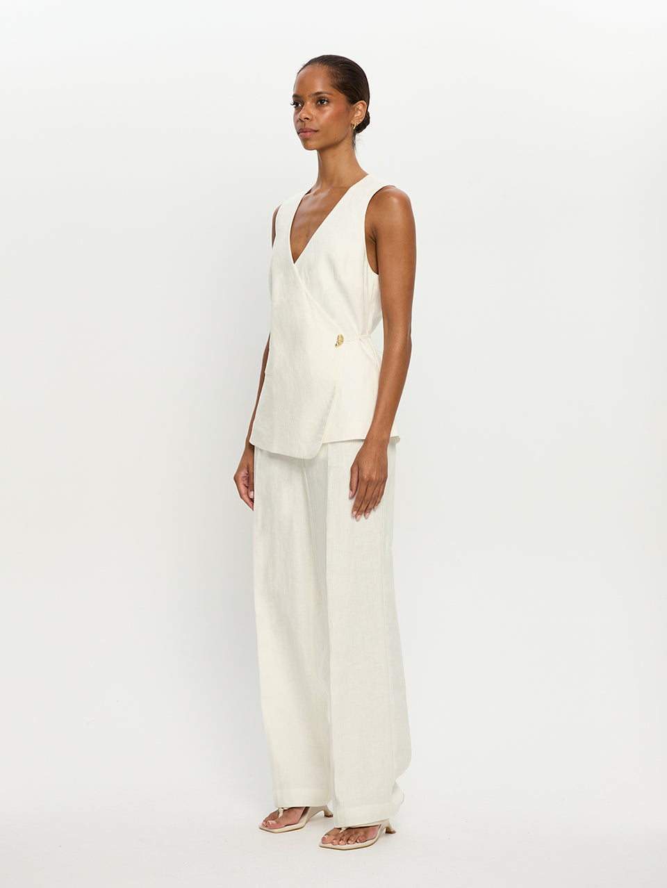 T223IVO-IVORY-INDRA-VEST-02