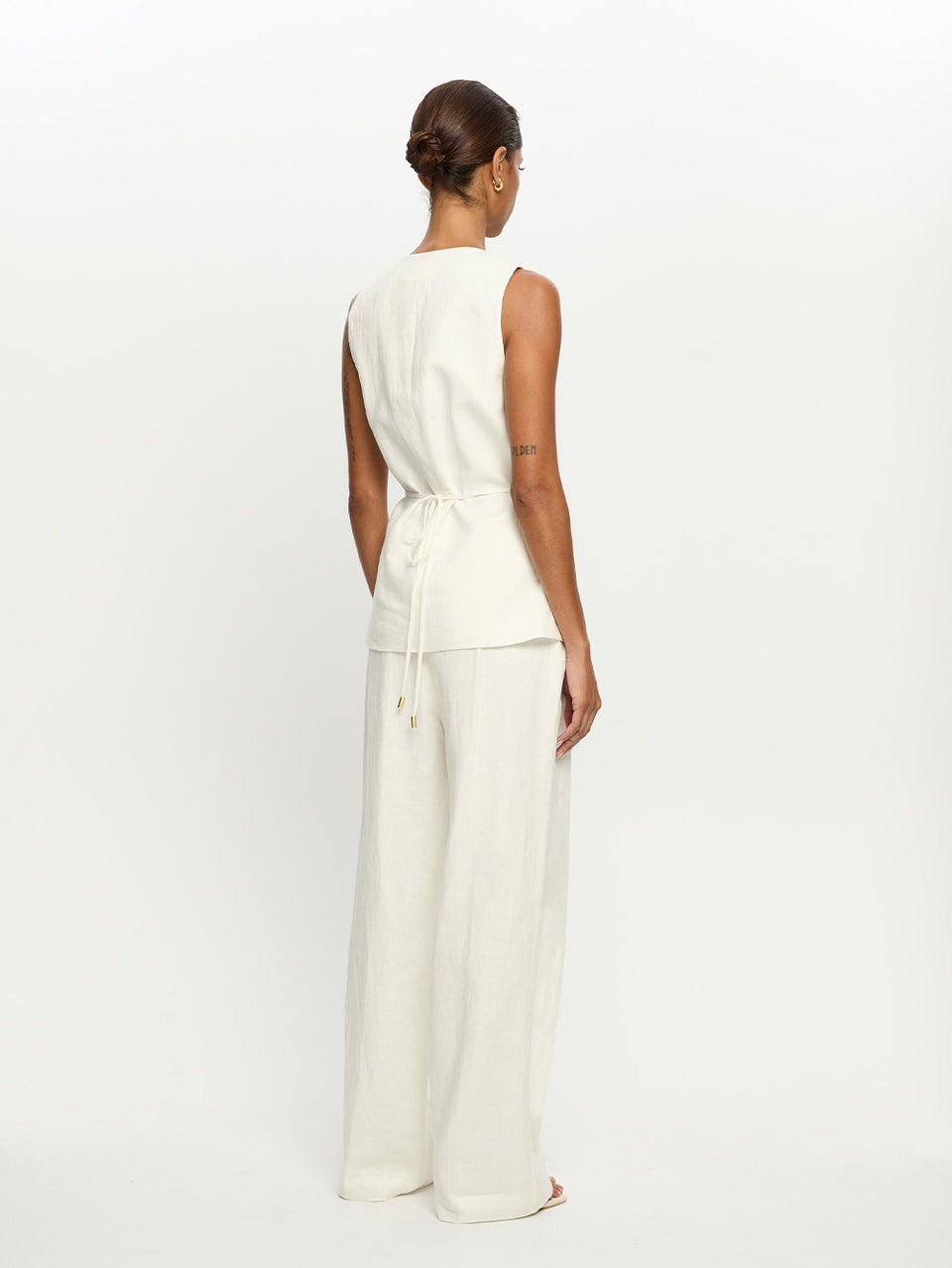 T223IVO-IVORY-INDRA-VEST-03